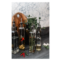 CONSOL ROUND OIL/VINEGAR BOTTLE WITH BLACK LID, 250ML